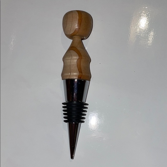 Handmade Bottle Stopper - Cork replacer / Wooden with Apple Design - Picture 3 of 6